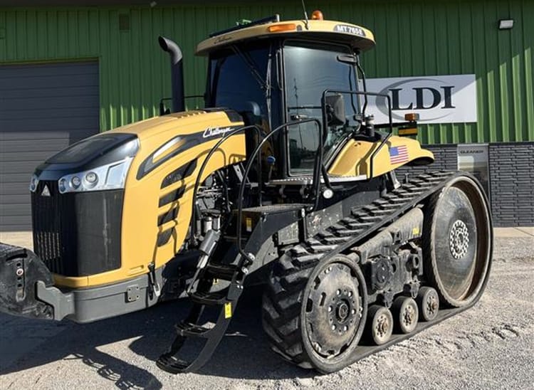 2015 CHALLENGER MT765E TRACTOR