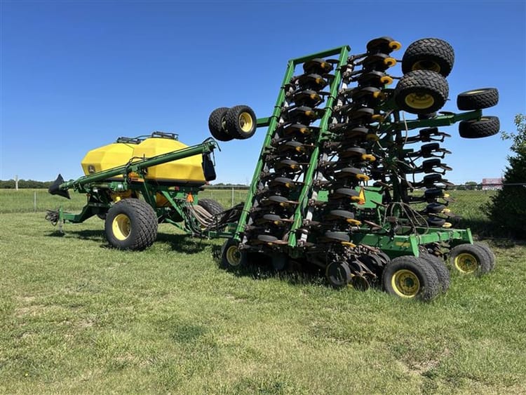 2006 JOHN DEERE 1890 AIR DRILL