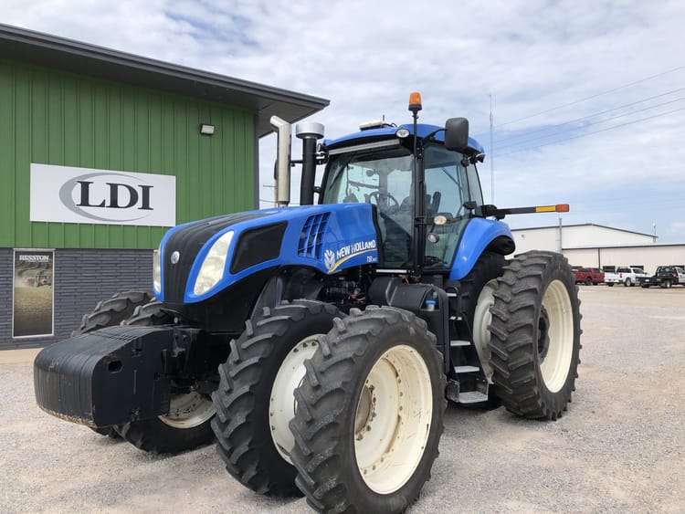 2013 NEW HOLLAND T8.360 TRACTOR