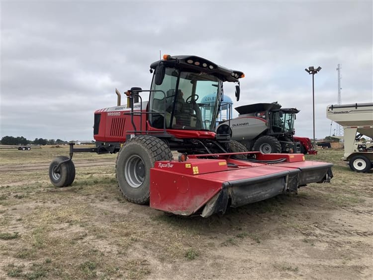 2019 MASSEY FERGUSON 9980 WINDROWER