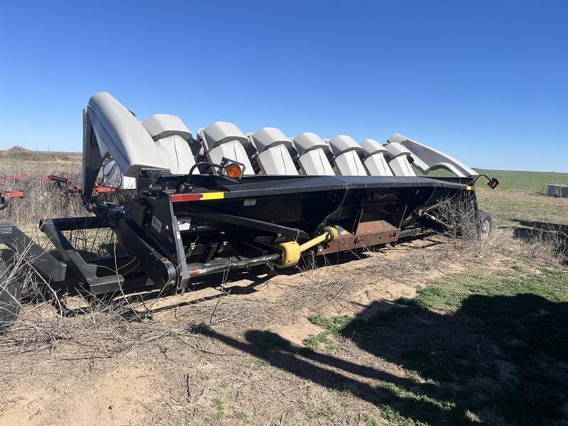 2001 GL 830 CORN HEAD