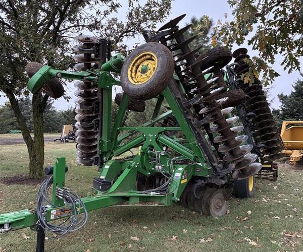 2017 JD 2623 VERTICAL TILLAGE