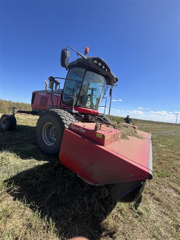 2022 MF WR9970 WINDROWER