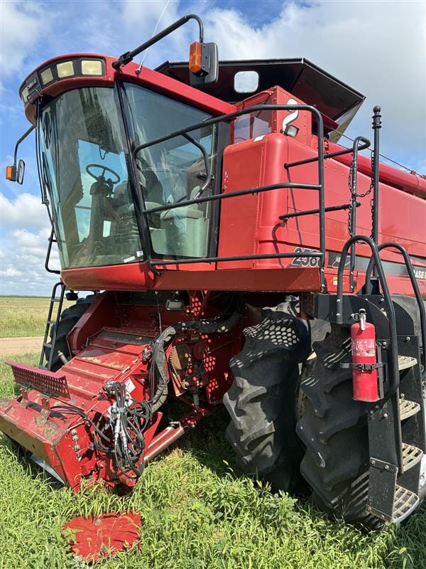 2008 CASE IH 2588 COMBINE