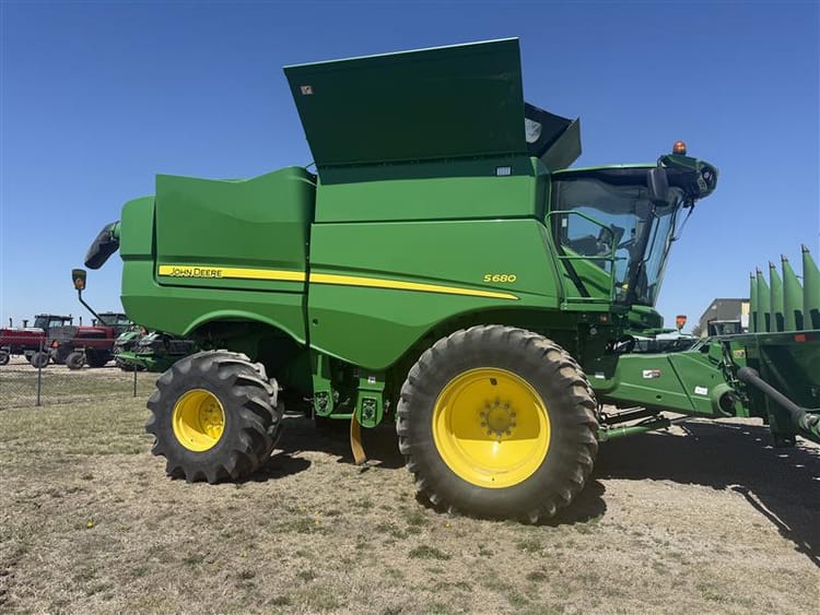 2016 JOHN DEERE S680 COMBINE