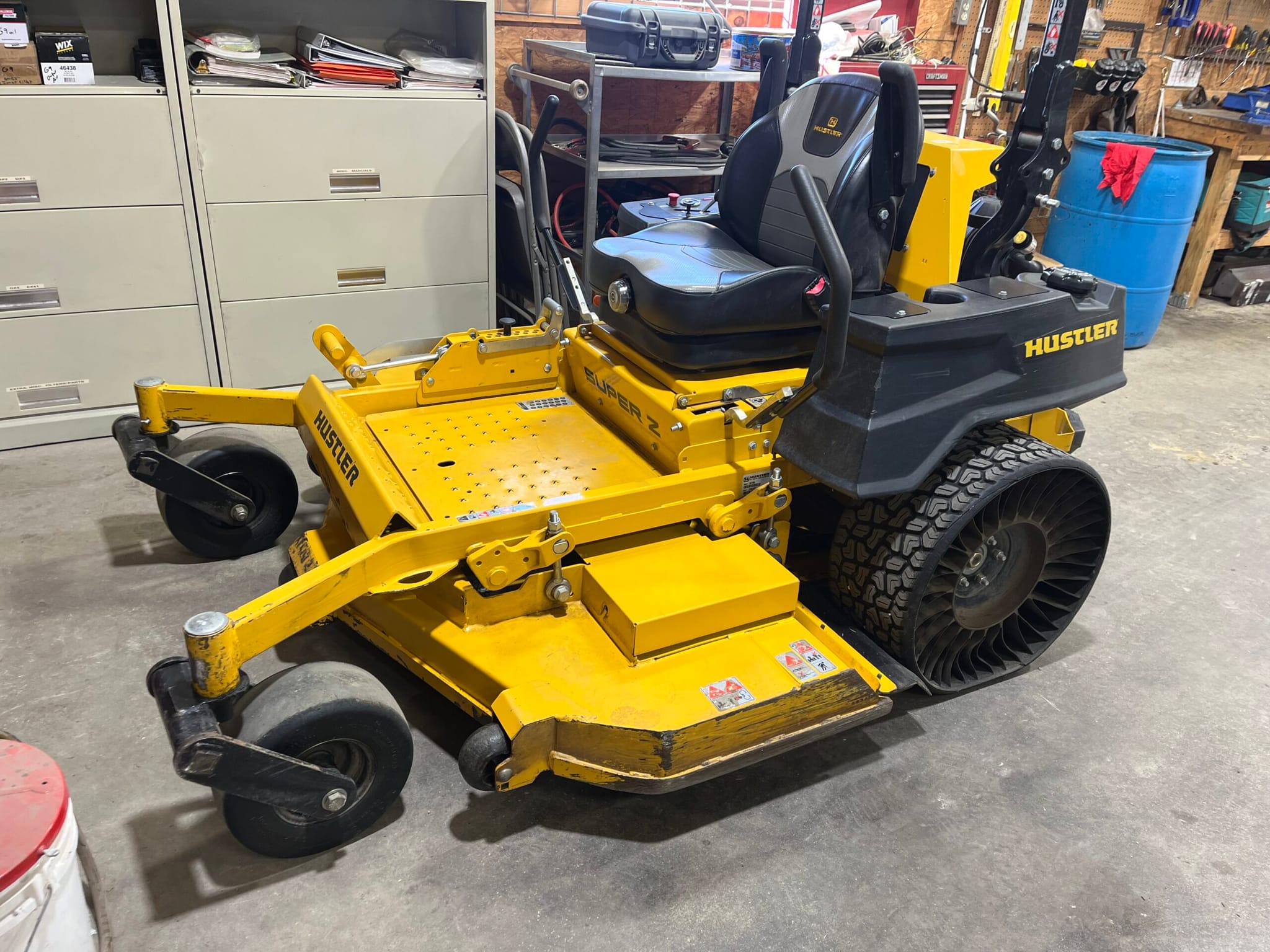 2021 HUSTLER SUPER Z 60 LAWNMOWER