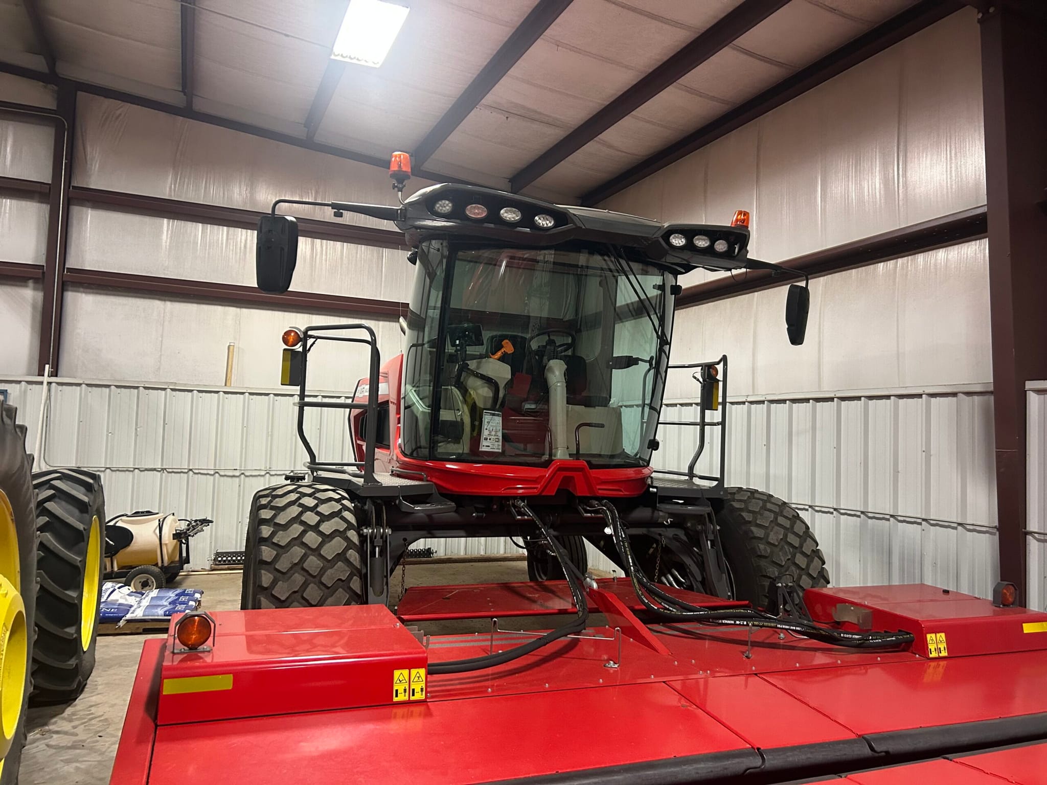 2025 MASSEY FERGUSON WR265 WINDROWER