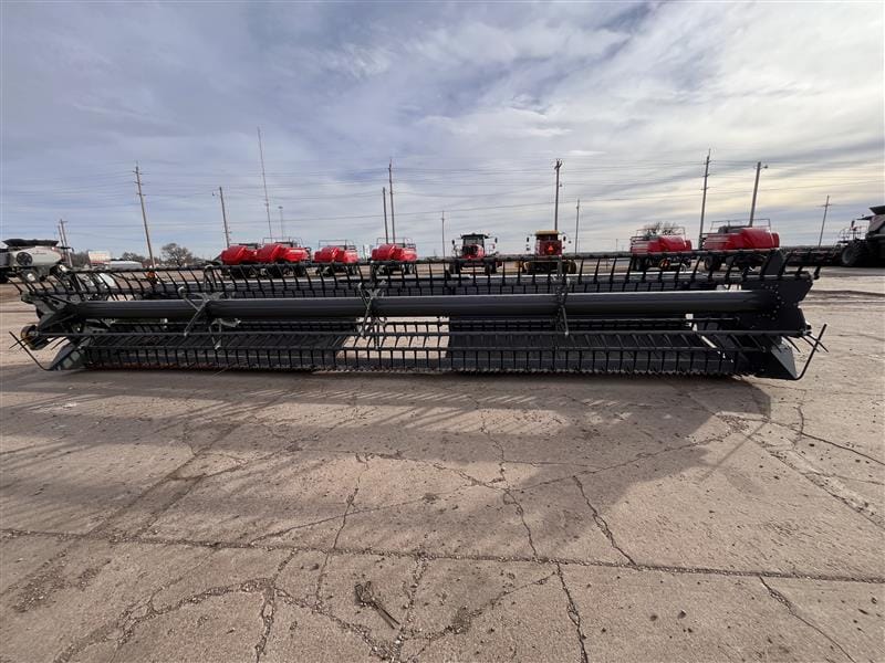 2018 MF 5400-30 DRAPER HEADER