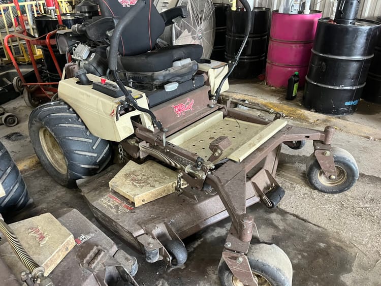 2020 GRASSHOPPER 329B LAWNMOWER