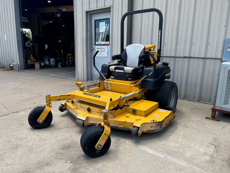 2016 HUSTLER SUPER Z HD 72RD LAWNMOWER