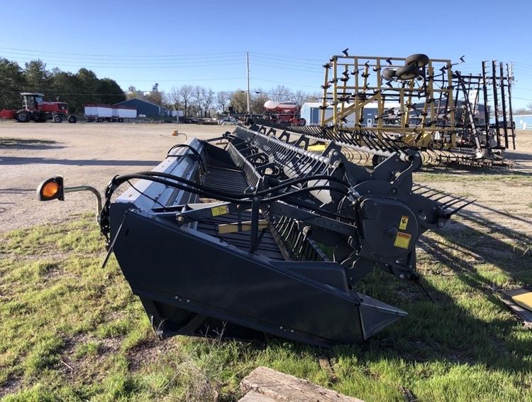 2015 MASSEY FERGUSON 5300 HEADER