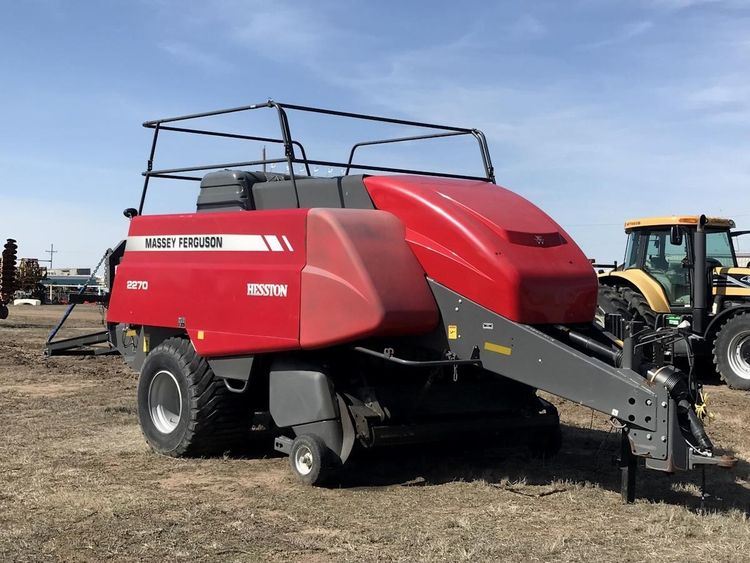 2016 MASSEY FERGUSON 2270 SQUARE BALER