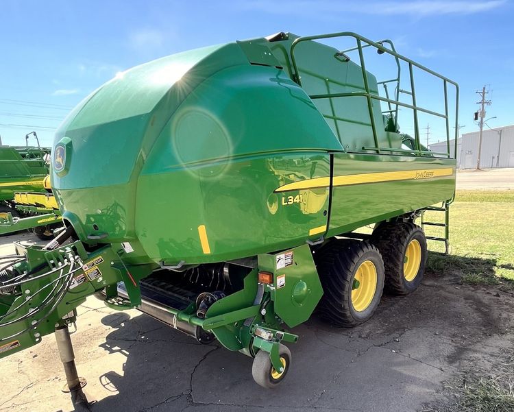 2019 JOHN DEERE L341 SQUARE BALER