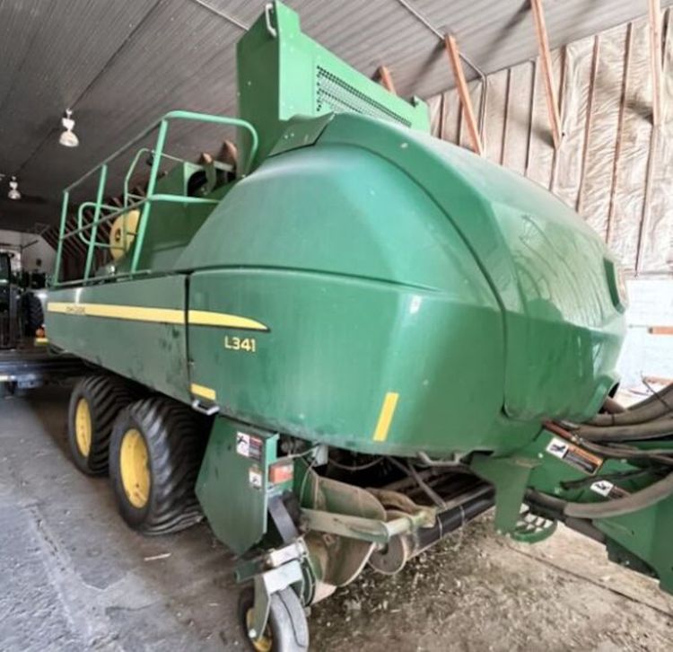 2019 JOHN DEERE L341 SQUARE BALER