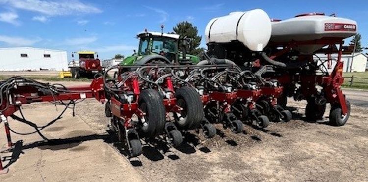 2010 CASE IH 1250 PLANTER