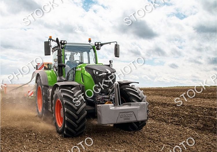 2025 FENDT 728 VARIO TRACTOR