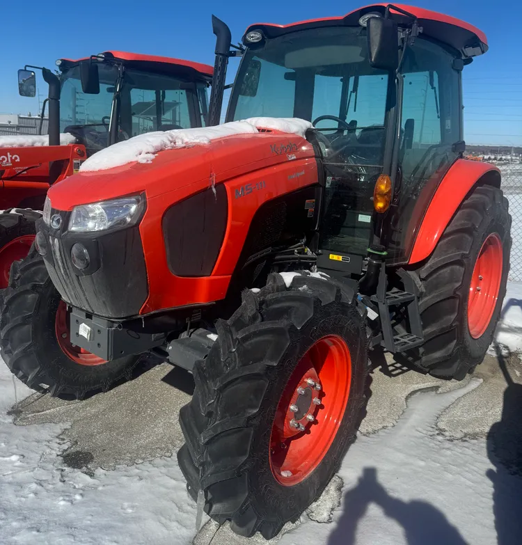 2024 KUBOTA M5-111HDC24-1 Tractor