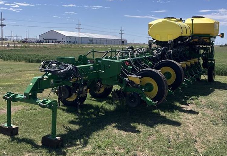 2022 JOHN DEERE 1775NT PLANTER