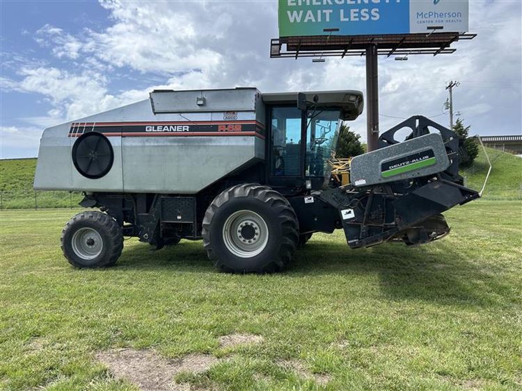 1997 GLEANER R62 COMBINE