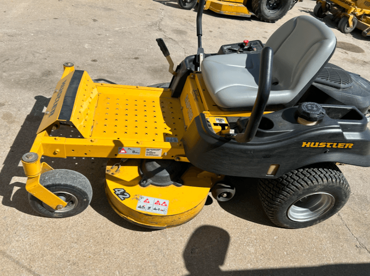 2016 HUSTLER RAPTOR 933937 LAWNMOWER