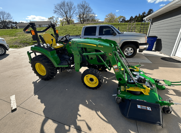 2020 JOHN DEERE 2032R TRACTOR