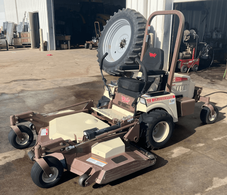 2016 GRASSHOPPER 729T6 LAWNMOWER