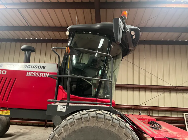 2019 MASSEY FERGUSON 9980 WINDROWER