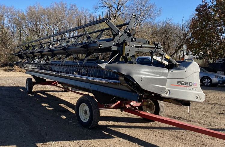 2013 GLEANER 9250-35 HEADER