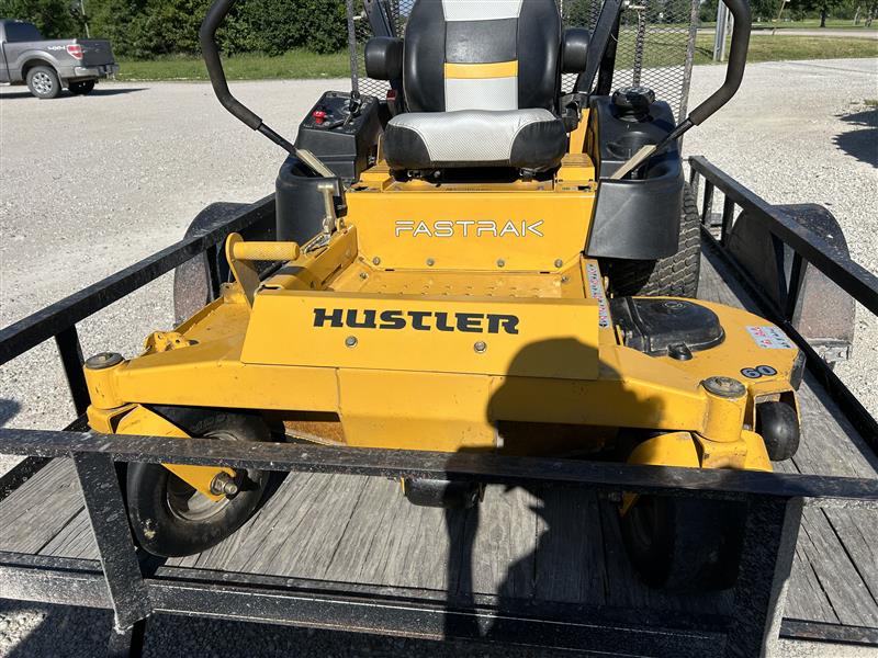 2016 HUSTLER SUPER Z HD 72RD LAWNMOWER - KS and IA Ag Equipment
